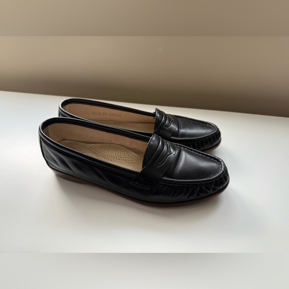 SAS Women's Wink Slip On Leather Loafers Size 8.5 - Picture 1 of 8